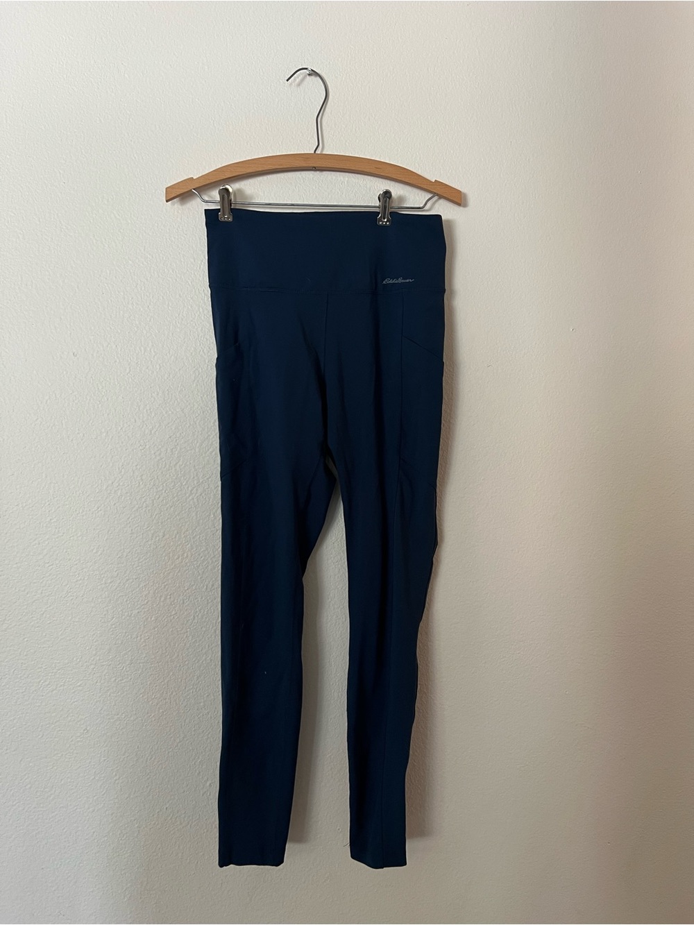 Eddie Bauer Navy High-Rise Performance Leggings